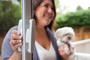 install retractable screens