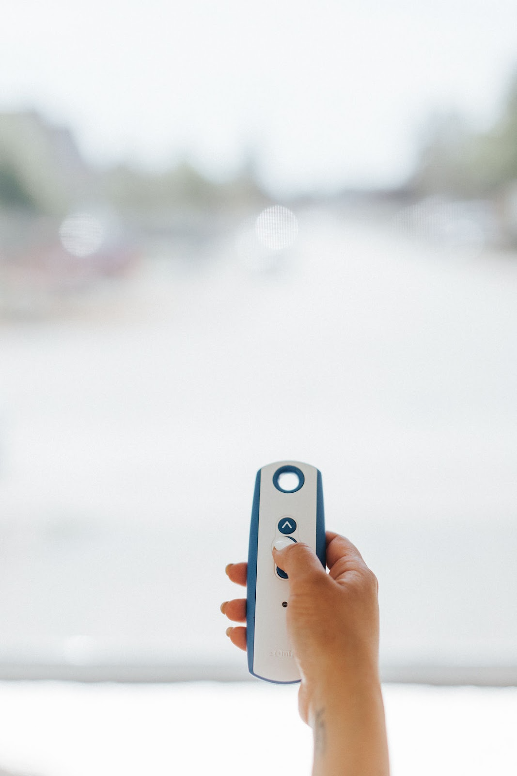 motorized retractable screens