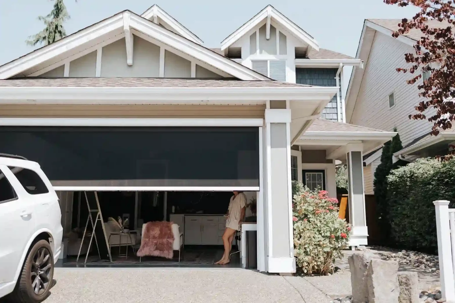 Experience the Convenience of a Motorized Retractable Screen for Your Garage
